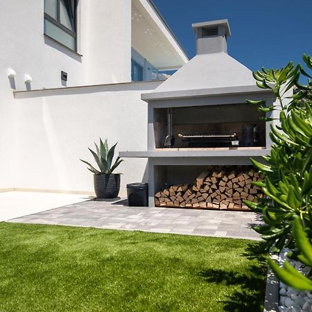 Villa Supernus With Heated Pool Baska  Bagian luar foto