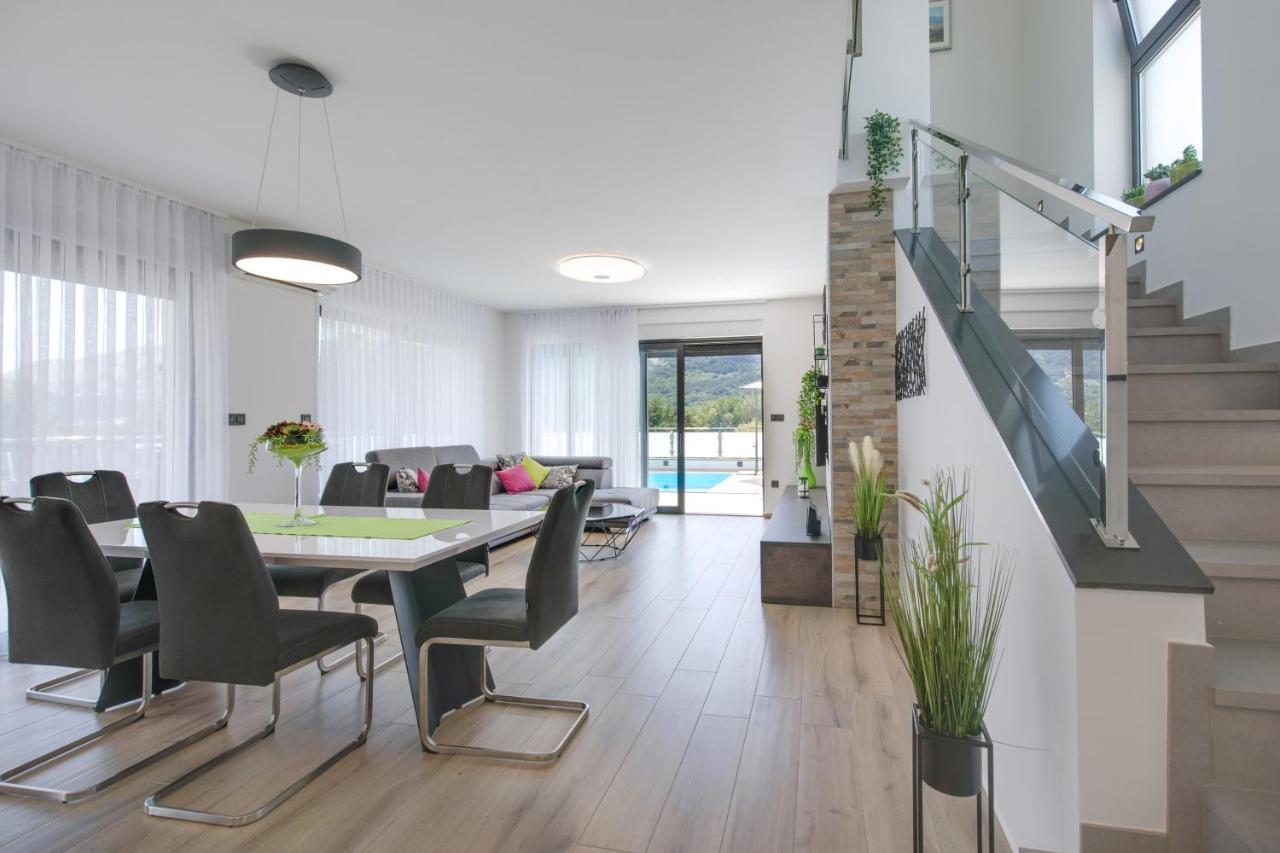 Villa Supernus With Heated Pool Baska  Bagian luar foto