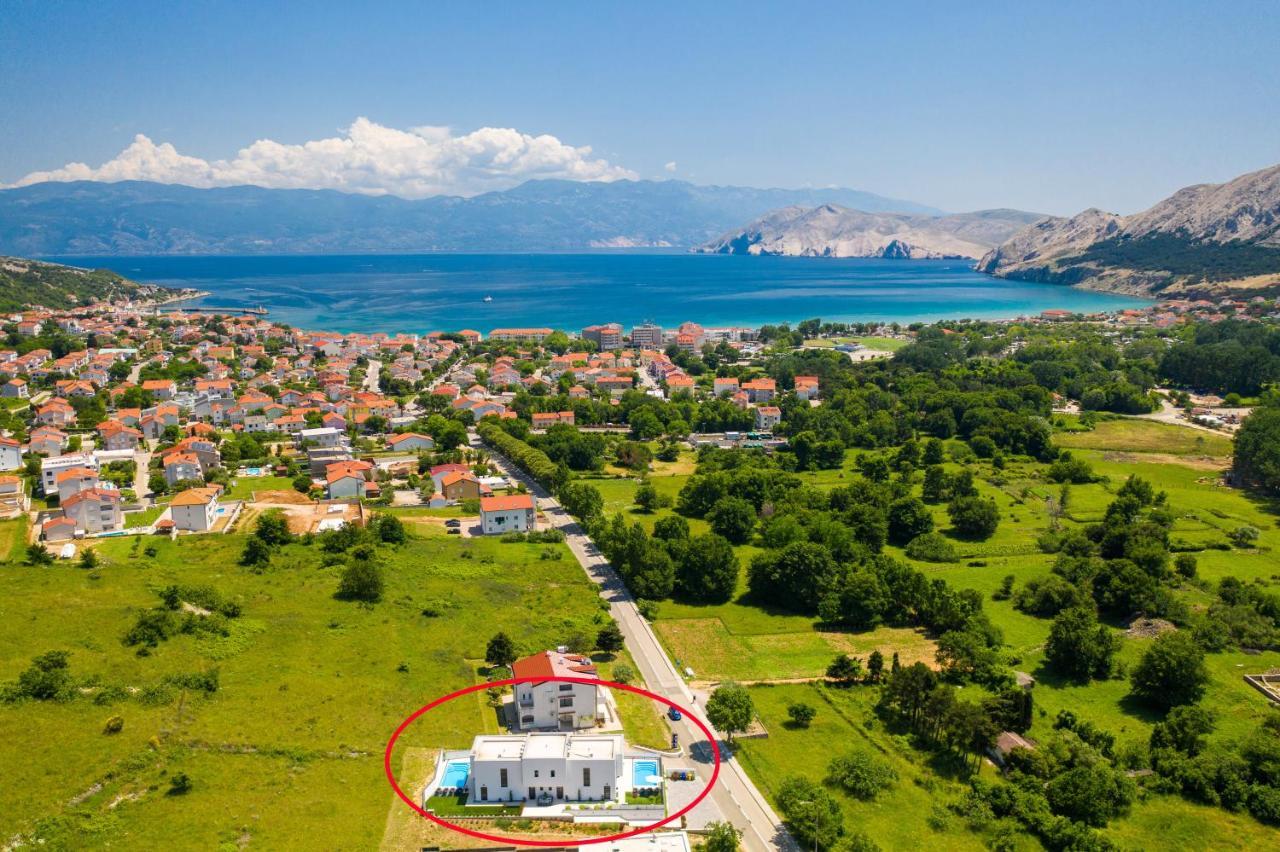 Villa Supernus With Heated Pool Baska  Bagian luar foto